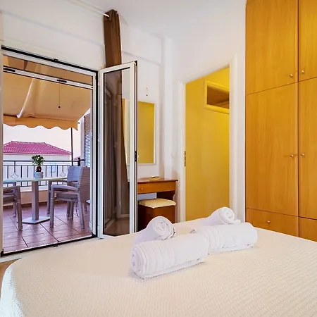 Navarino Apartment Romanos (Messenia)